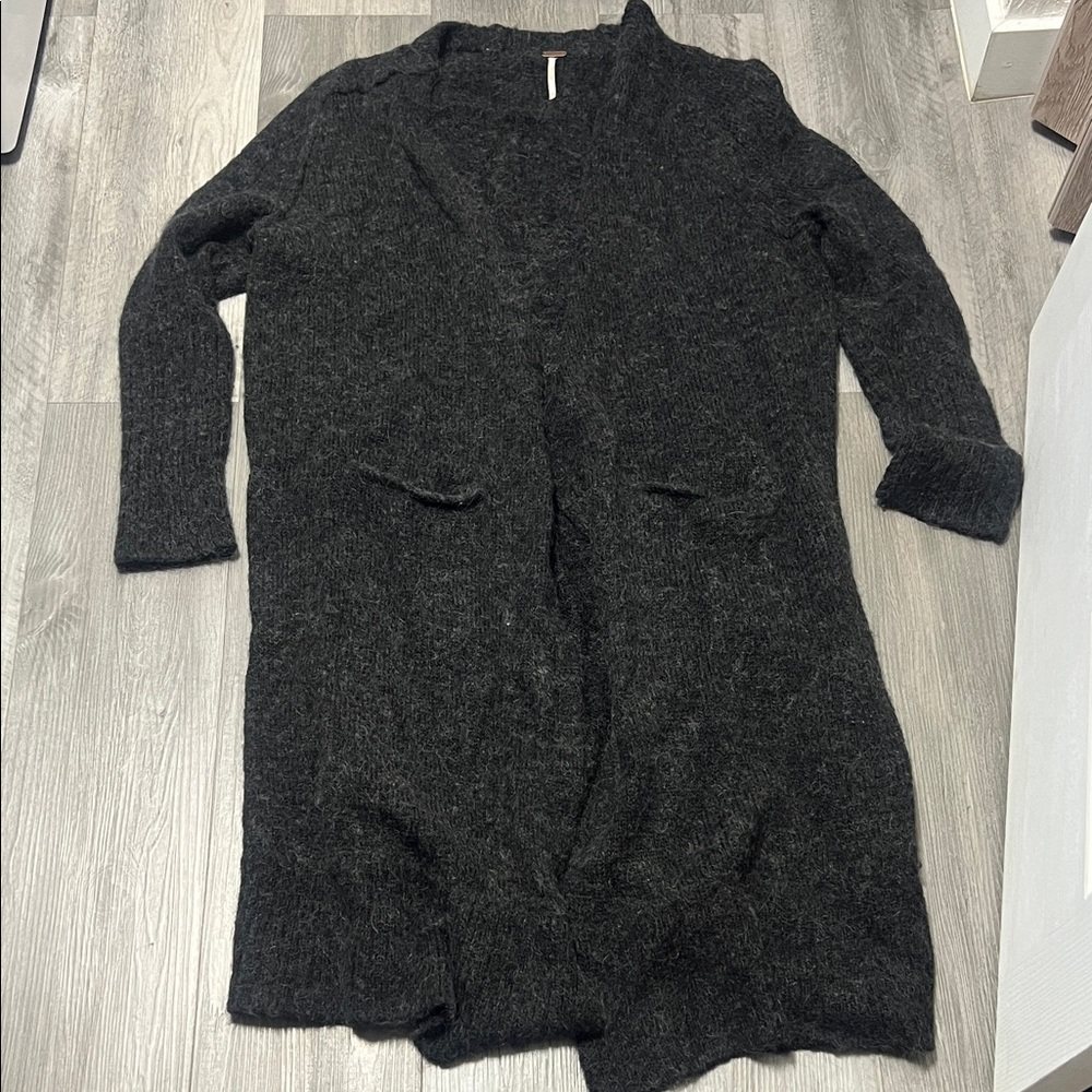 Free People Charcoal long oversized Cardigan Sweater with pockets / size M